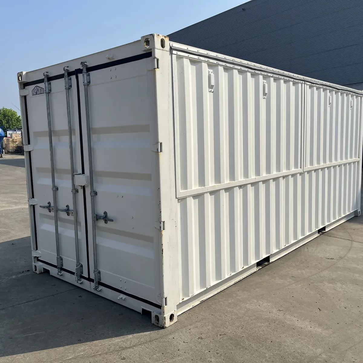 Witte bartcontainer